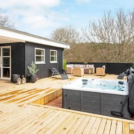 12 Person In Holiday home *