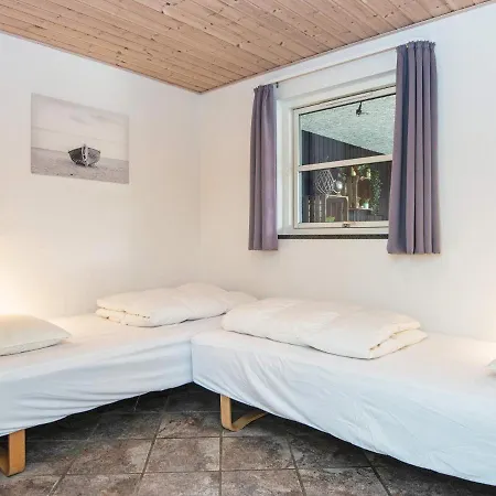 12 Person In Holiday home *